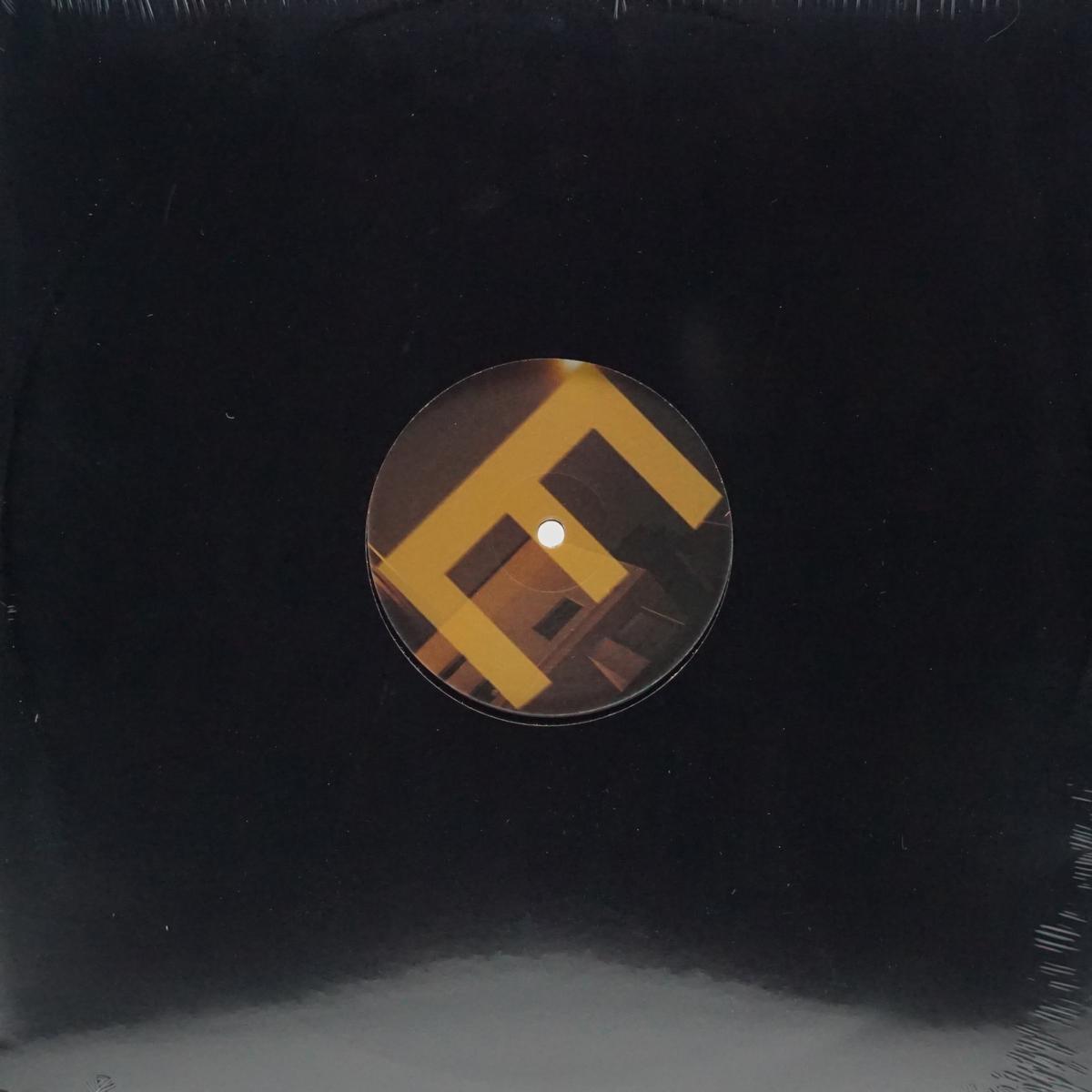 VARIOUS ARTISTS ROBOT SAYS E
